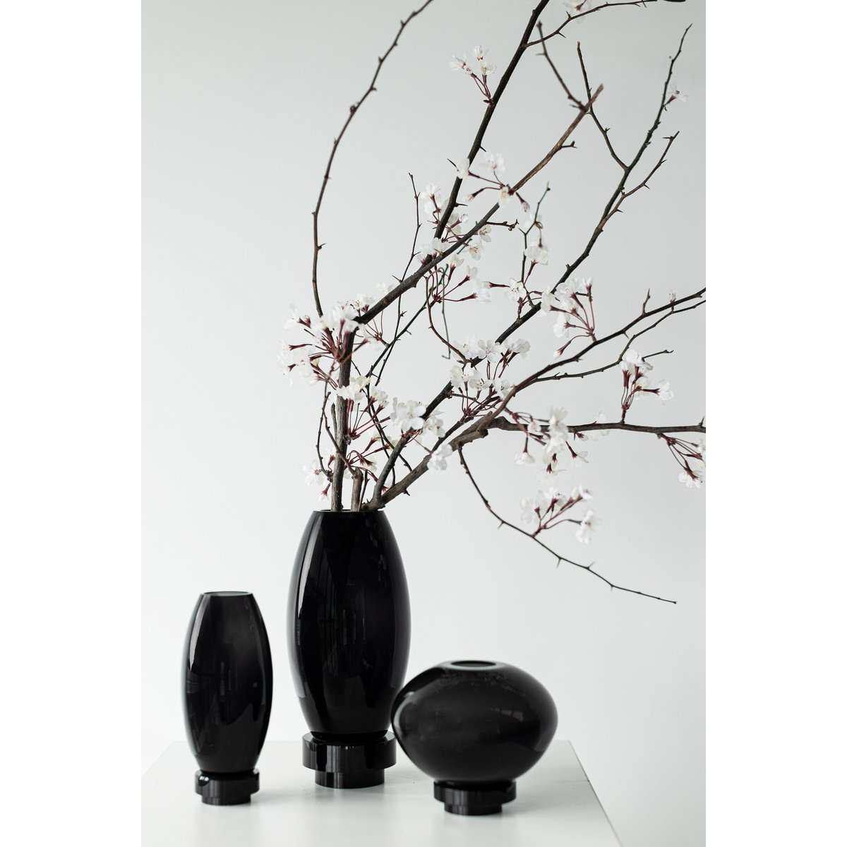 Art de la Table Grand vase moderne, design innovant, dos en verre haut de gamme. RUD44ZW Zistyhome art de la table