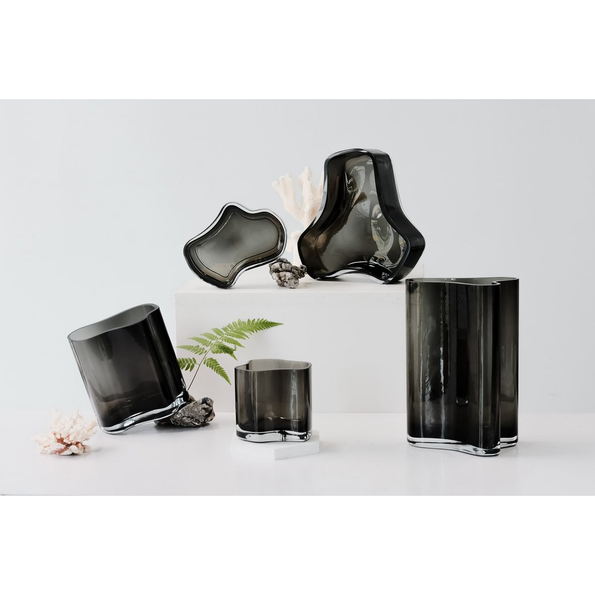 Art de la Table Nouveau vase au design moderne inspiré de CORAL et Aalto, taille moyenne, COR20GR Zistyhome art de la table
