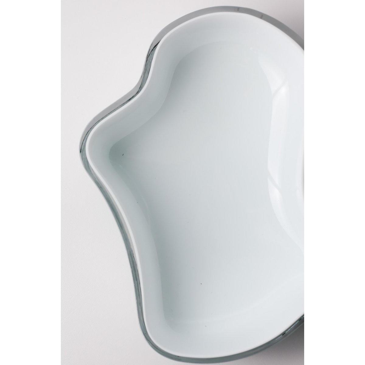 New large bowl or plate with a modern design, inspired by CORAL and Aalto, COR08WH