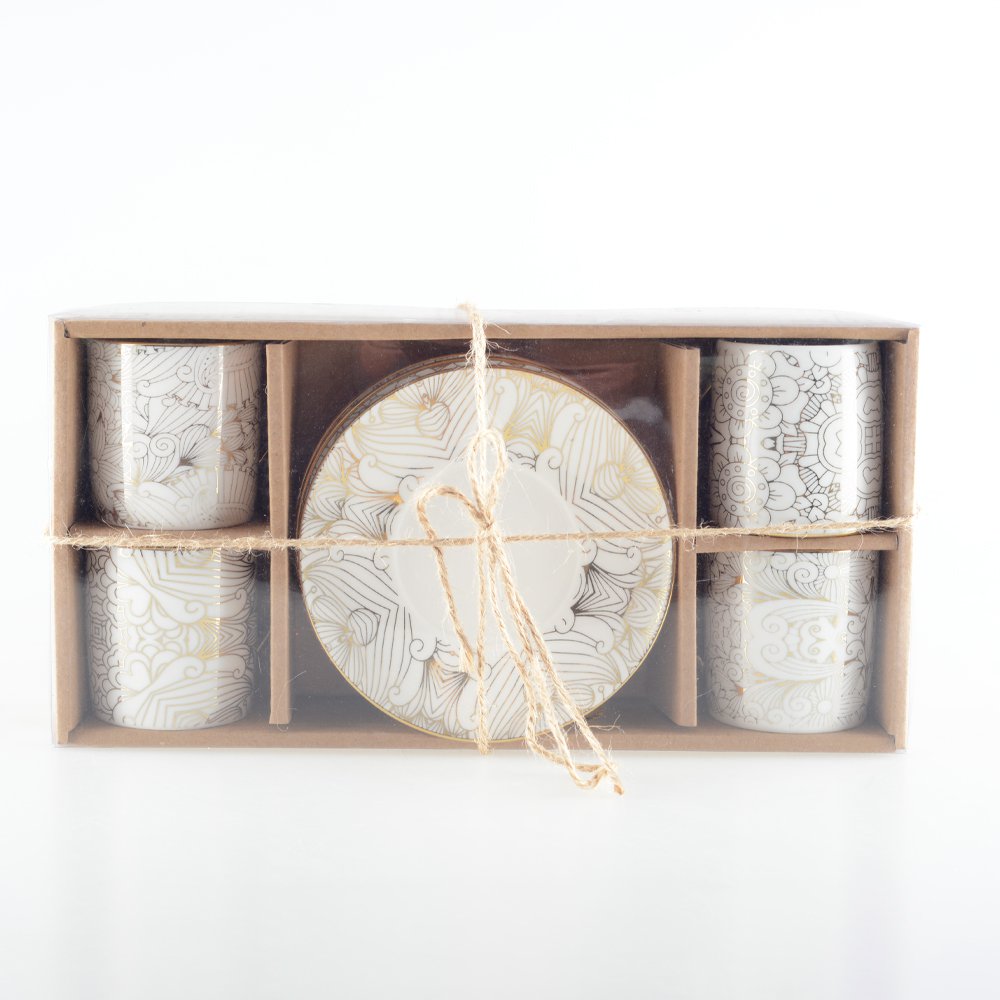 Tasses à café avec soucoupes blanches design abstrait - lot de 4