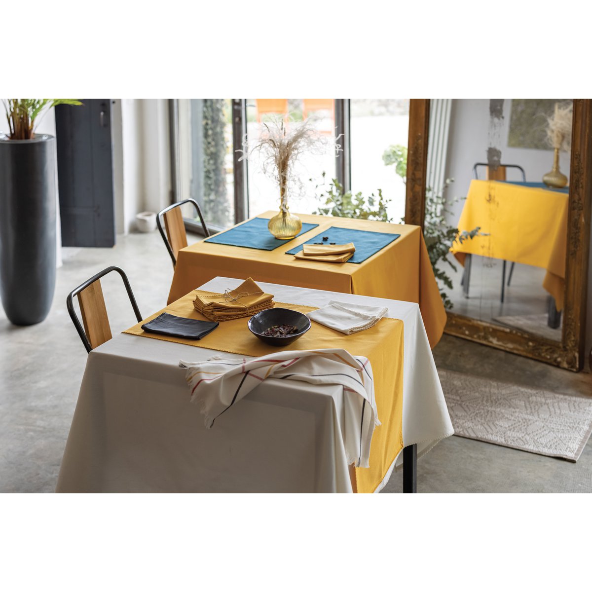 Nappe recyclée Delia Paon 170 x 300