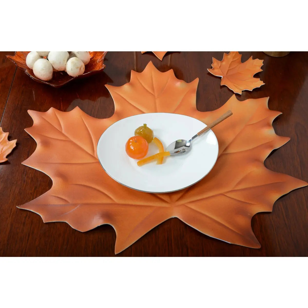 Assiette à dessert ovale bord platine AULICA