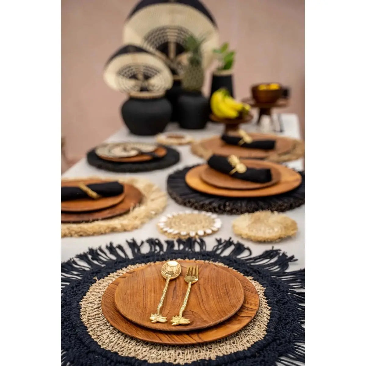Assiette ronde en racine de teck - L Bazar Bizar Living