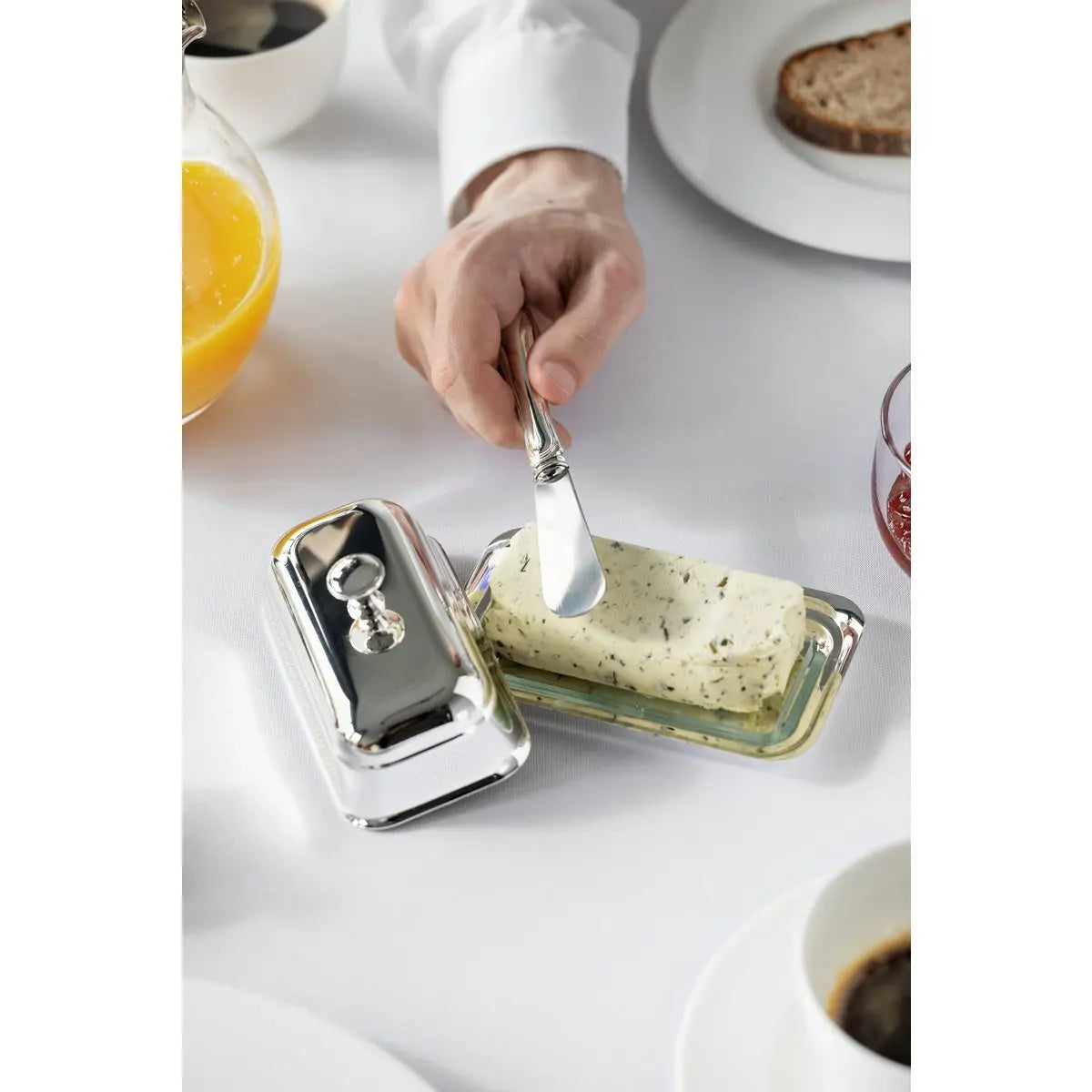 Beurrier EDZARD Mary avec assiette en verre, argenté, 8 x 13 cm, avec couteau à beurre assorti EDZARD-SHOP.com