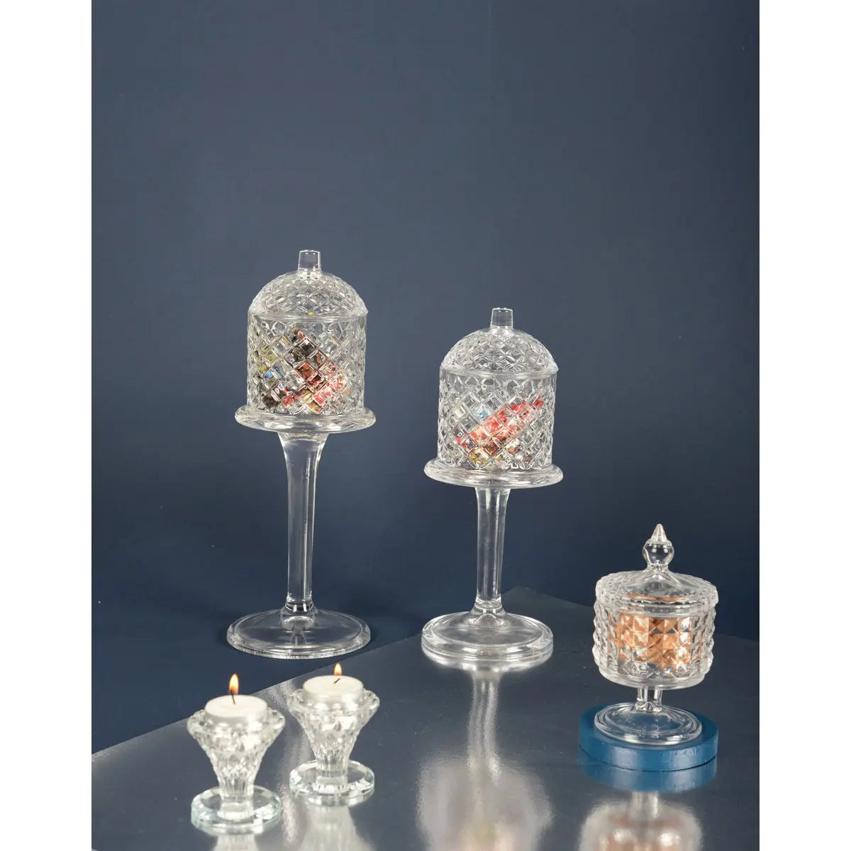 Bonbonnière en verre sur pied avec couvercle 10x30cm AULICA