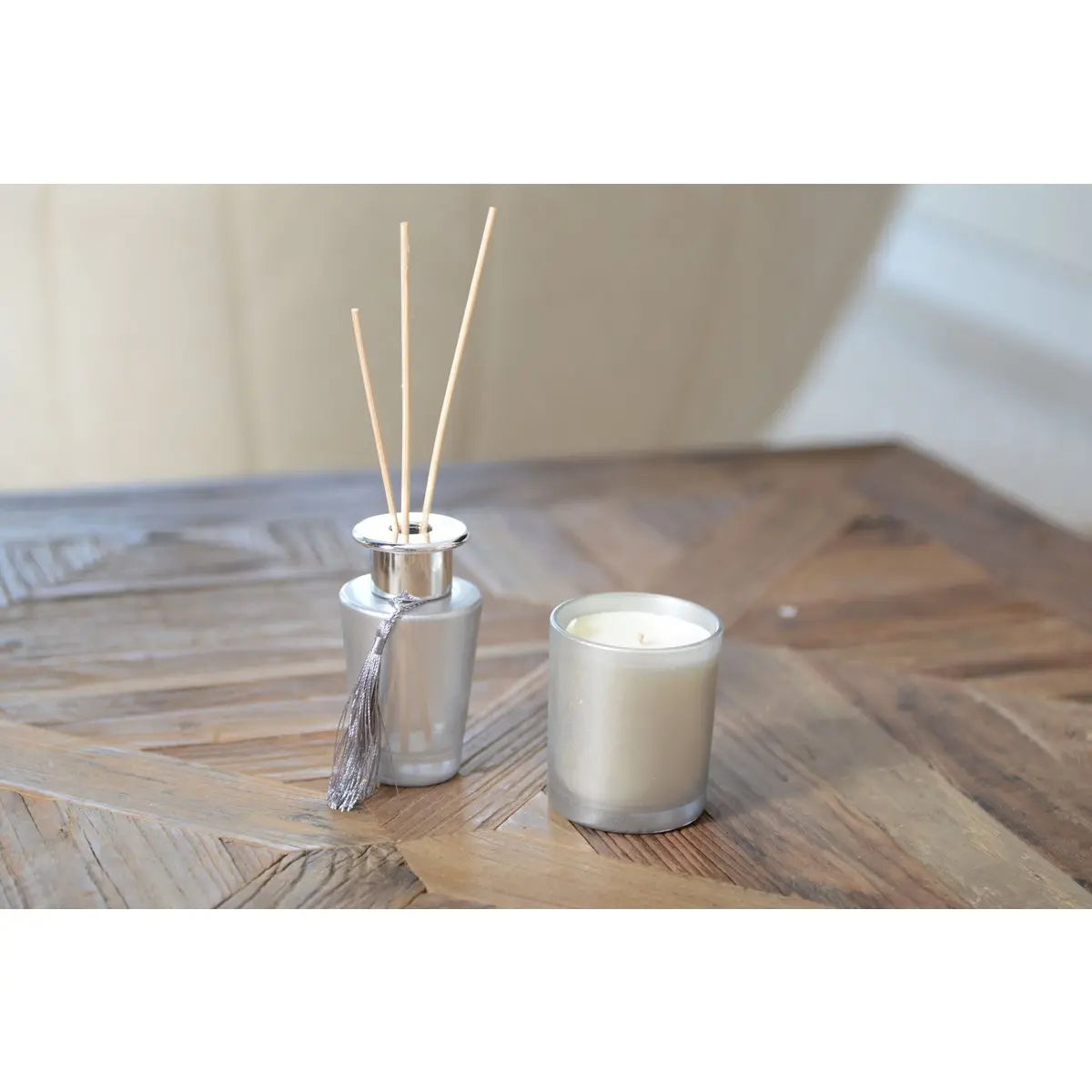 Bougie argent parfum vanille 7x7x8cm AULICA