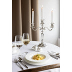 EDZARD bougeoir Regina, 3 flammes, hauteur 36 cm, noble argenté, résistant au ternissement EDZARD-SHOP.com