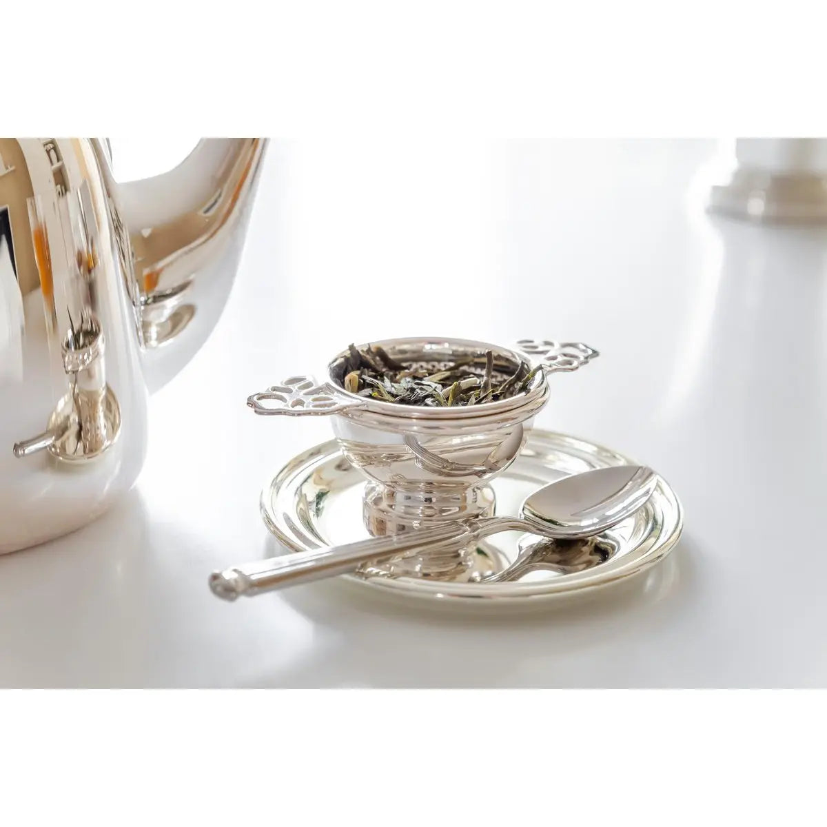 EDZARD lot de 2 dessous de verre Astoria en verre argenté élégant et anti-ternissement diamètre 11 cm EDZARD-SHOP.com