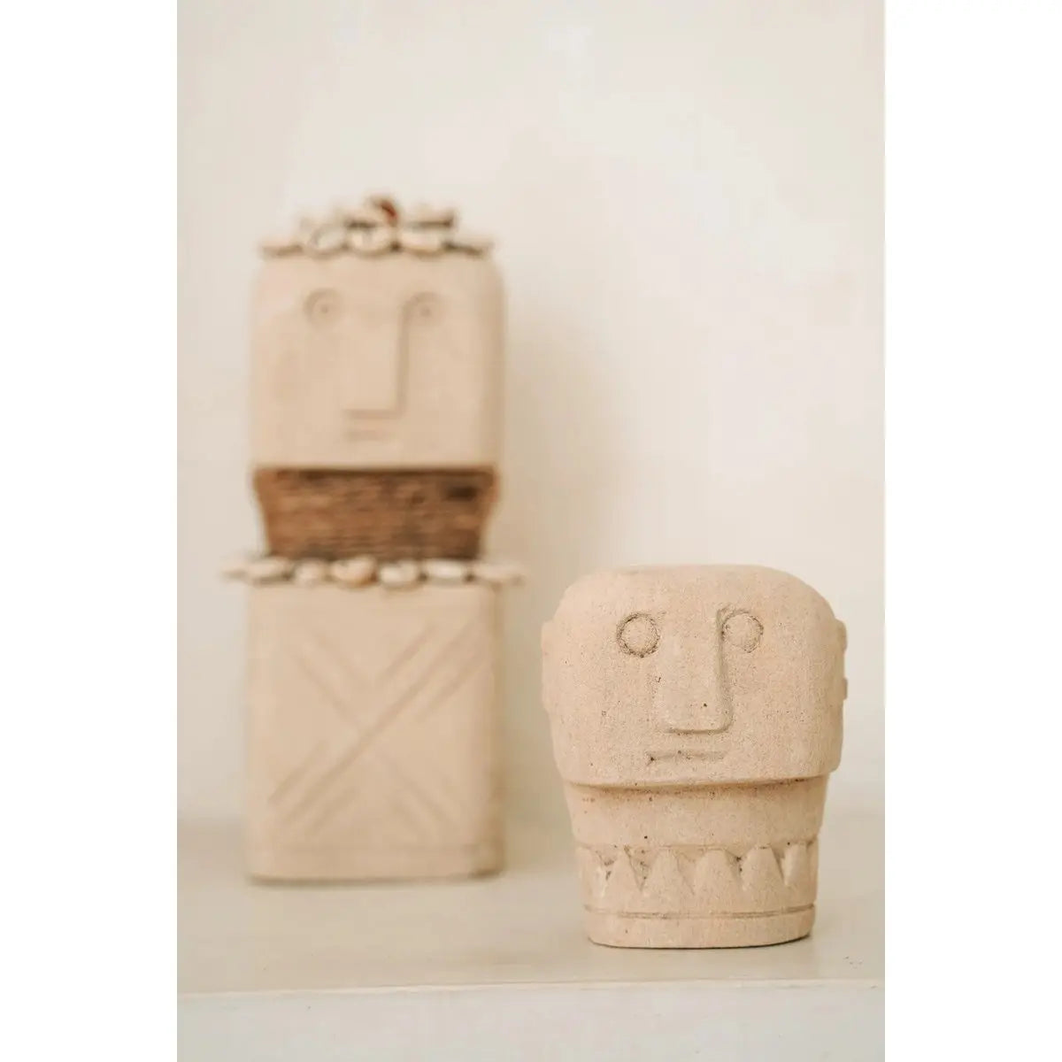La statue en pierre de Sumba %2309 Bazar Bizar Living
