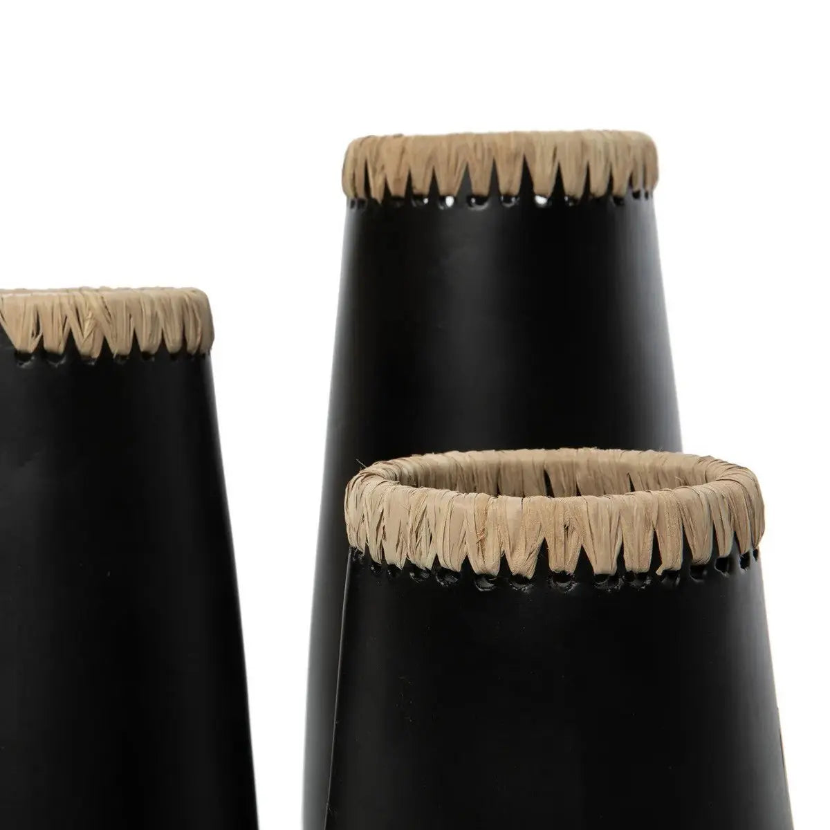 Le Vase Sneaky - Noir Naturel - S Bazar Bizar Living