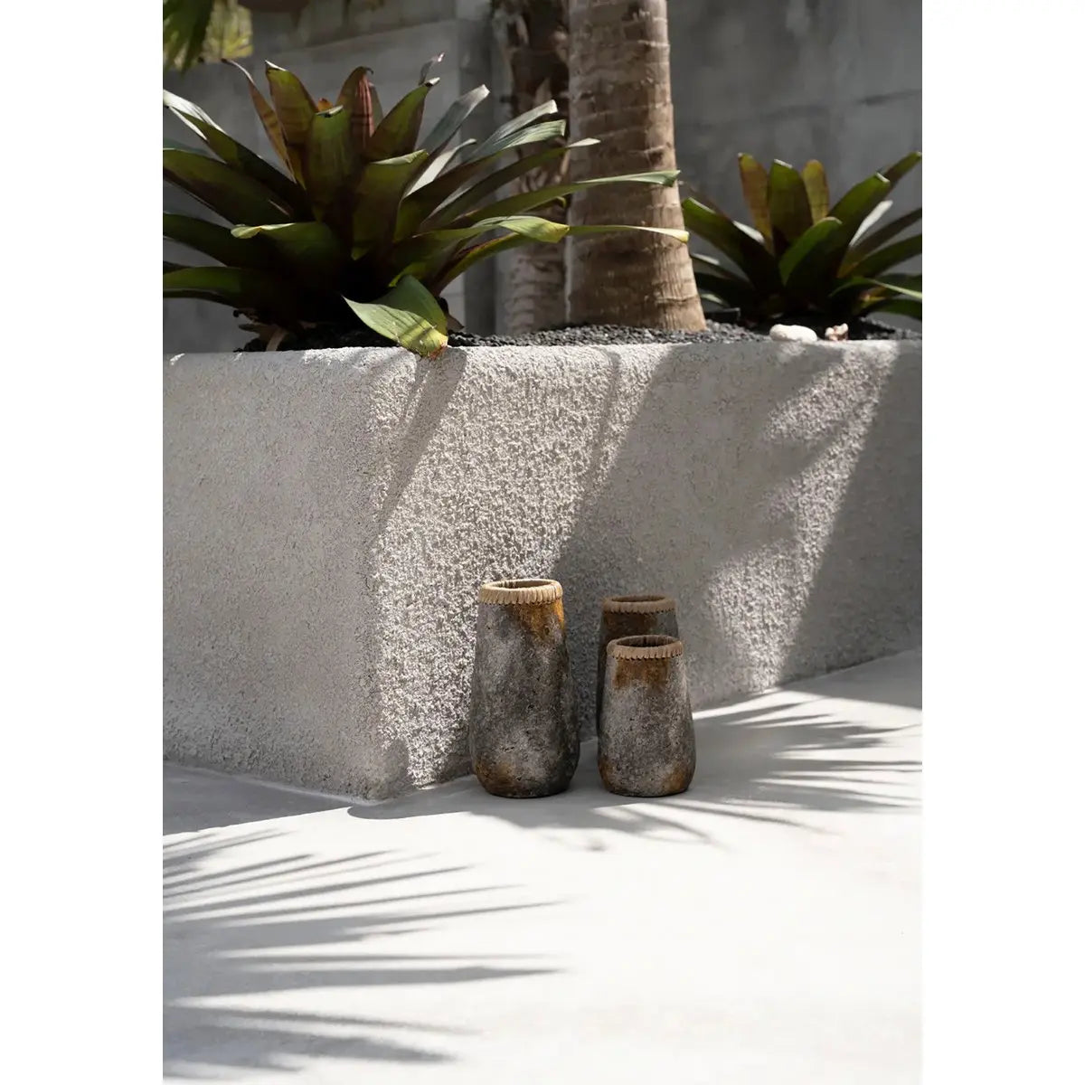 Le Vase Sournois - Gris Antique - L Bazar Bizar Living