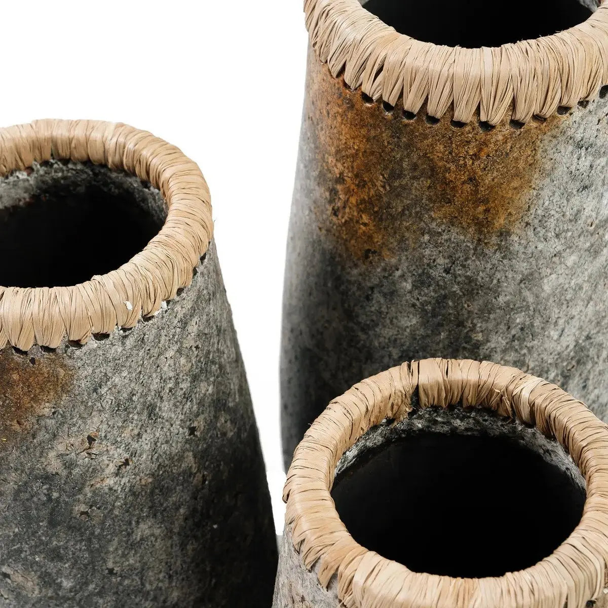 Le Vase Sournois - Gris Antique - L Bazar Bizar Living