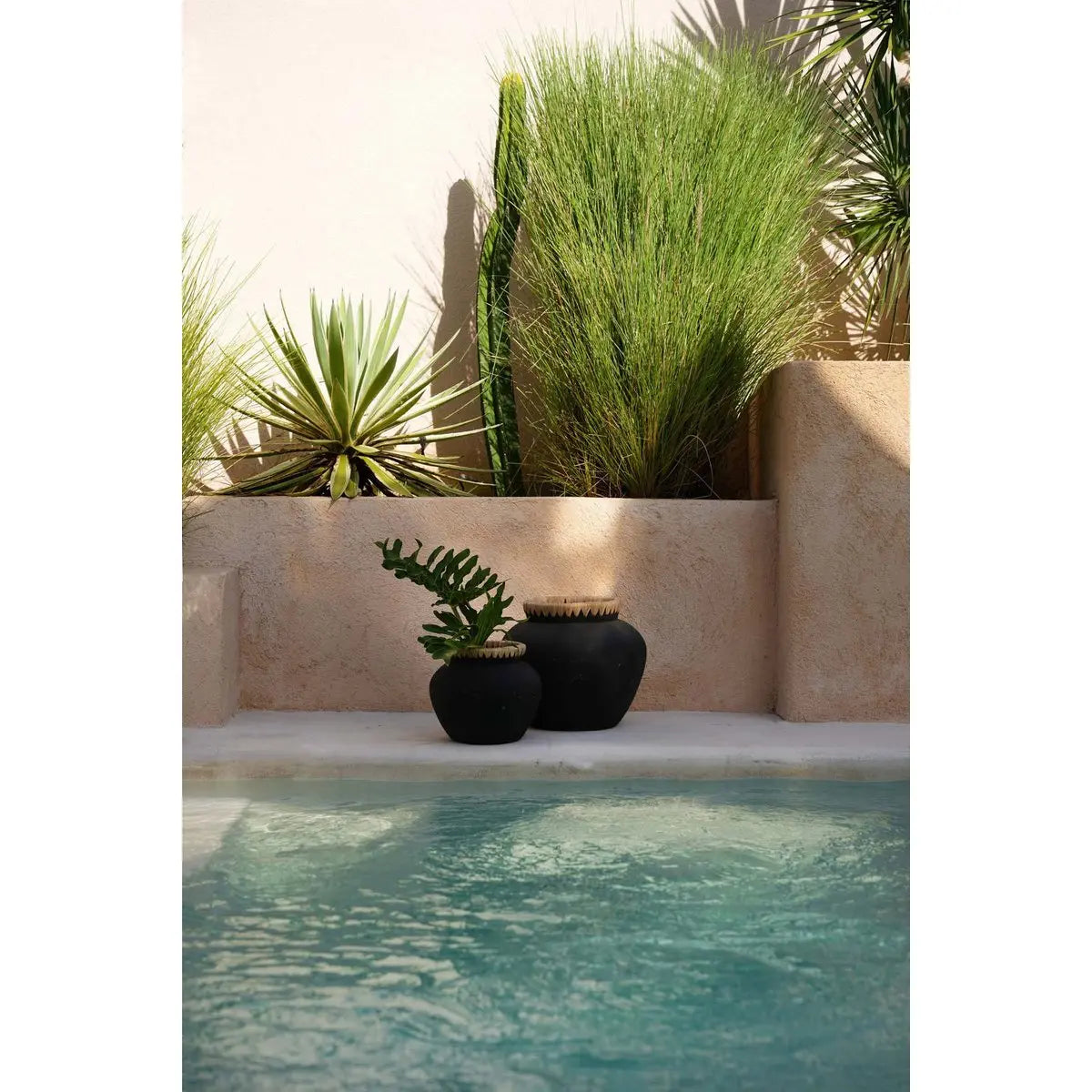 Le Vase Styly - Noir Naturel - L Bazar Bizar Living