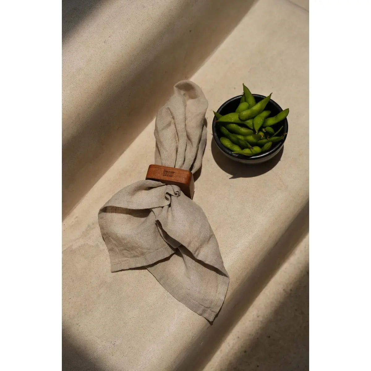 Les ronds de serviette en racine de teck Bazar Bizar Living