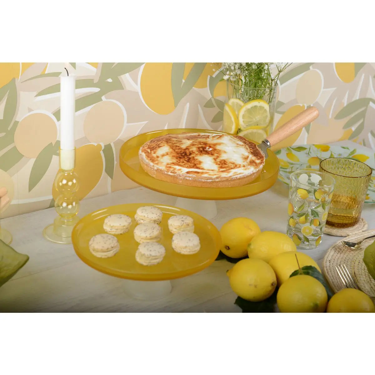 Plat à gâteaux jaune sur pied blanc 21cm - citron AULICA