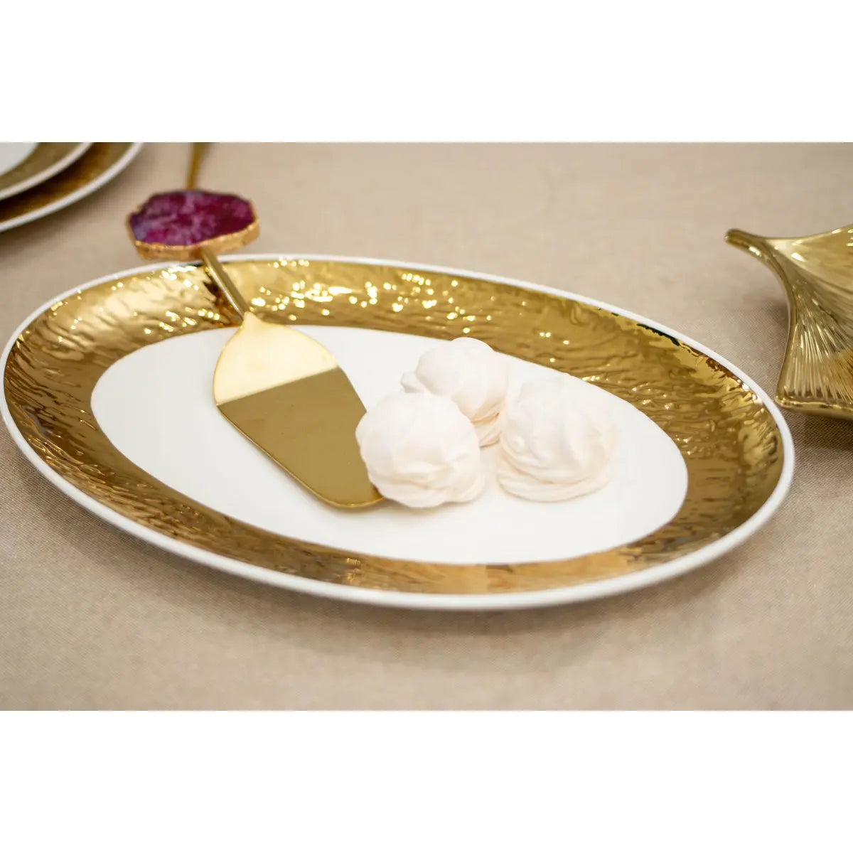 Plat ovale blanc et doré 36.5cm AULICA