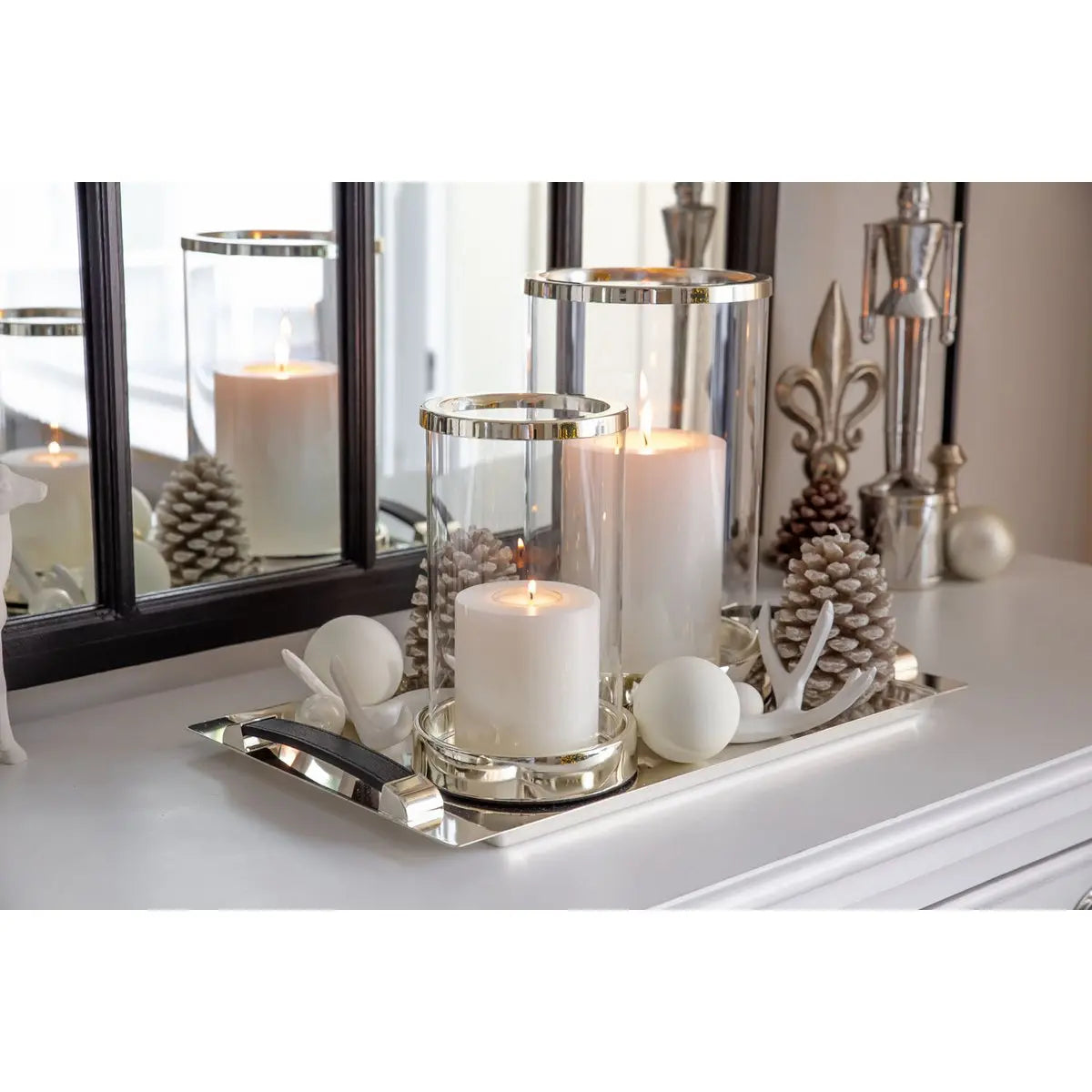 Plateau EDZARD Plateau de service Kairo avec poignées en cuir synthétique, rectangulaire, argenté noble, 41 x 24 cm EDZARD-SHOP.com