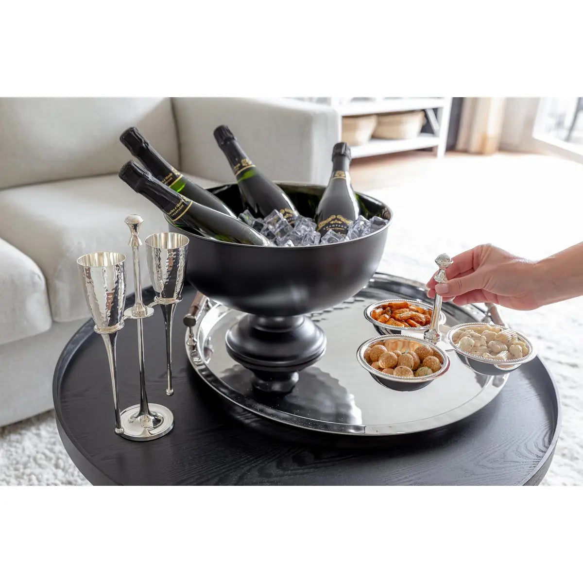 Seau à champagne EDZARD Pearl, hauteur 25 cm, ø 36 cm, extérieur noir mat, intérieur acier inoxydable poli brillant EDZARD-SHOP.com