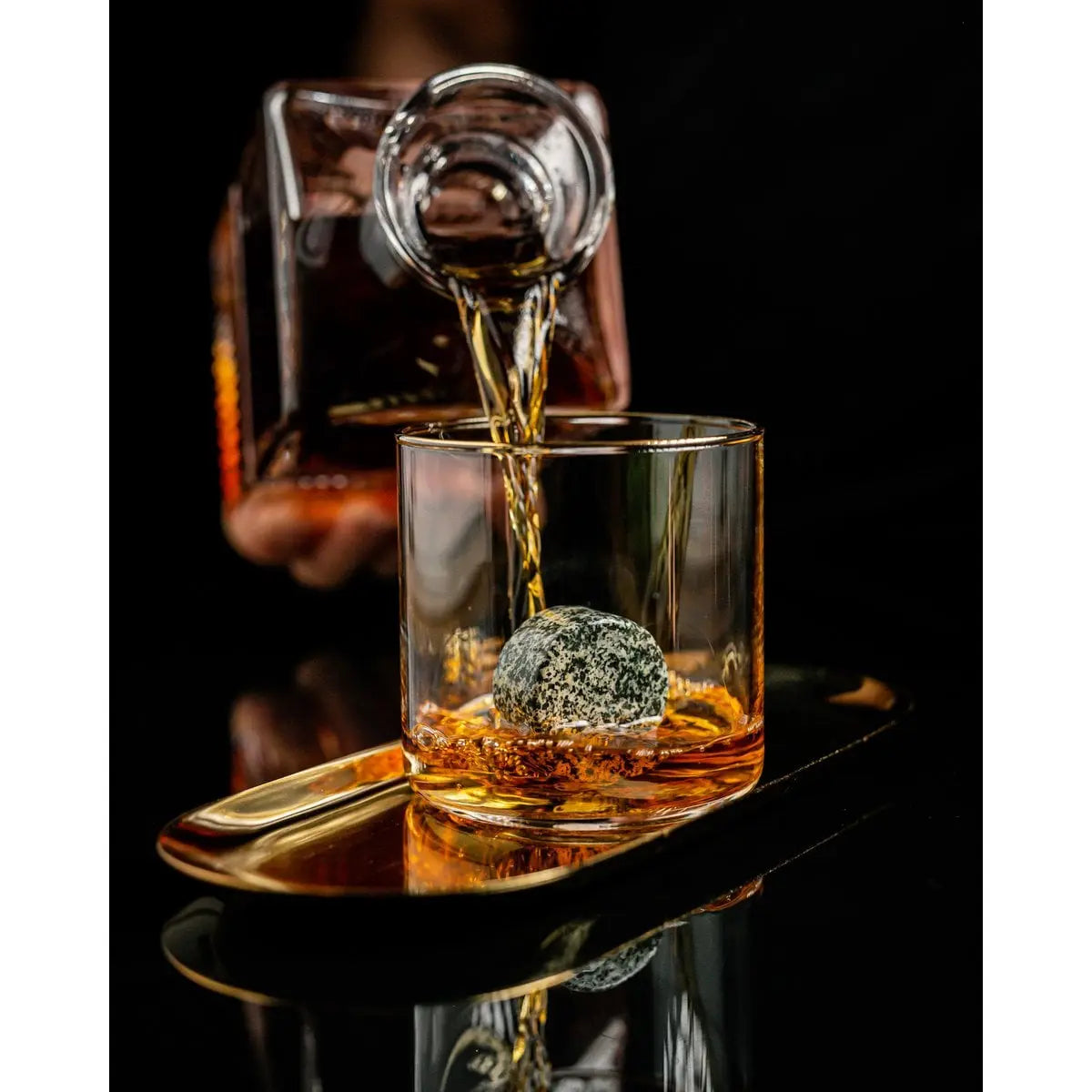 The Gentleman's Set - Cigar Aficionado ROCKS Whiskey Chilling Stones