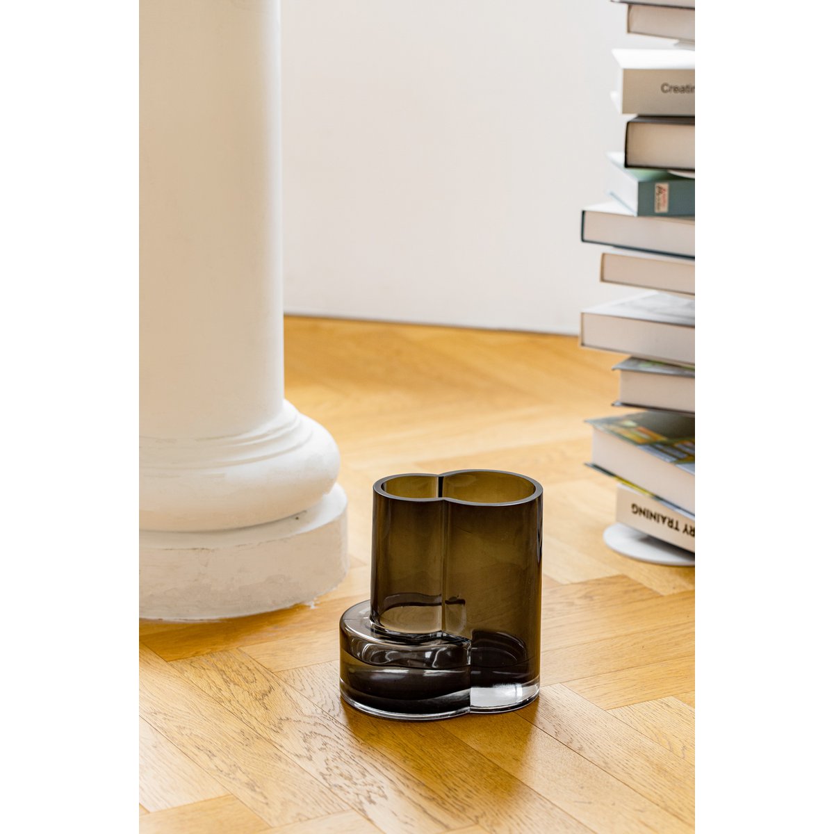 Art de la Table Vase en verre au design innovant avec une touche constructiviste, FUSION 20 Gris Zistyhome art de la table