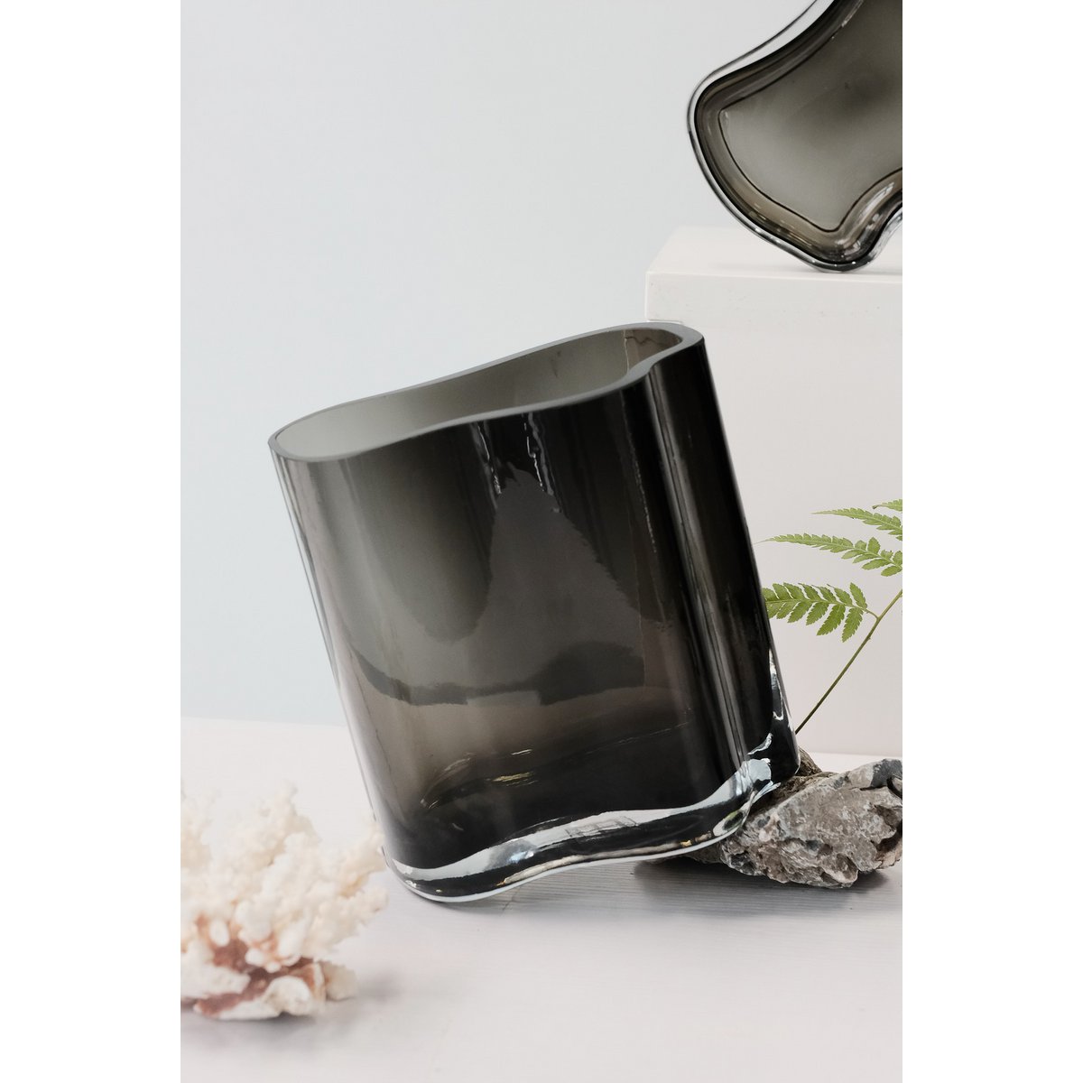 Art de la Table Nouveau vase au design moderne inspiré de CORAL et Aalto, taille moyenne, COR20GR Zistyhome art de la table